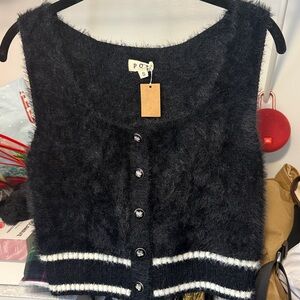 POL Eyelash cropped sweater vest